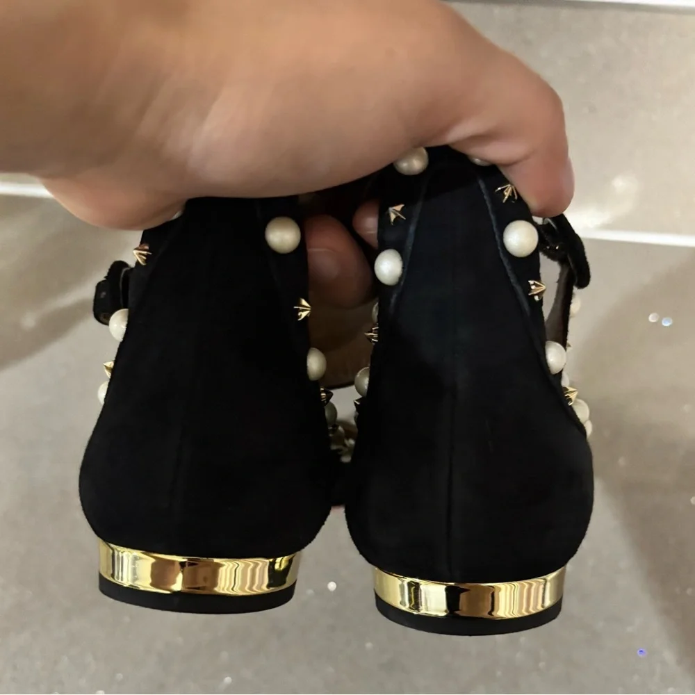 🍎🍎SOLD🍎🍎Aquazzura Faux Pearl Accents Suede Flats
Women's Size: 8.5 | IT 39.5 - Picture 3 of 6